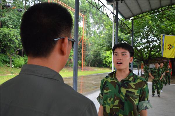 挑战魔王关:深圳拓展训练之销售行为心理拓展项目