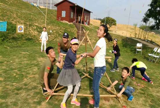 深圳亲子拓展活动项目:罗马炮架