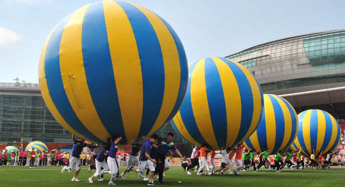 深圳趣味运动会项目:运转乾坤