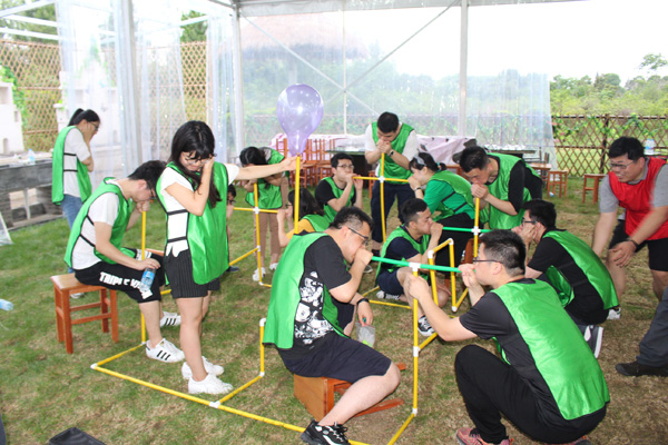 深圳拓展新员工在体验拓展项目:呼吸的力量