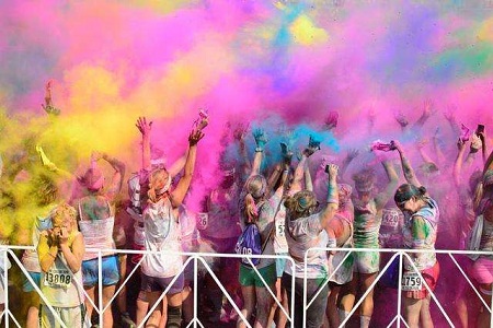 户外拓展项目彩色跑