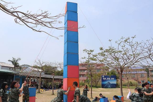 深圳拓展培训项目:通天塔