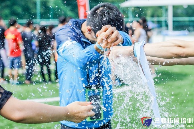 适合夏天的团建拓展活动